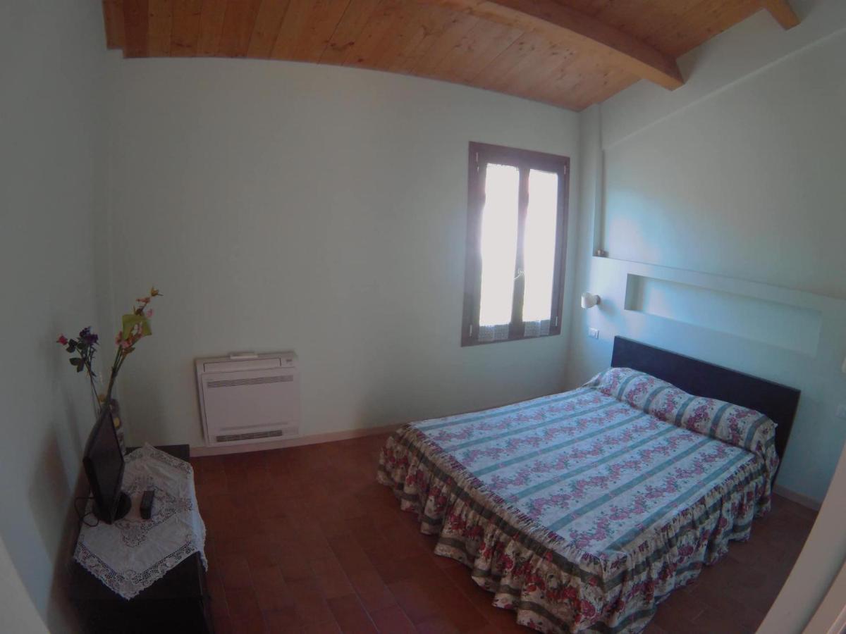 Villa Mongardi, Camera Papavero Per 2 Persone Riolo Terme Exterior foto